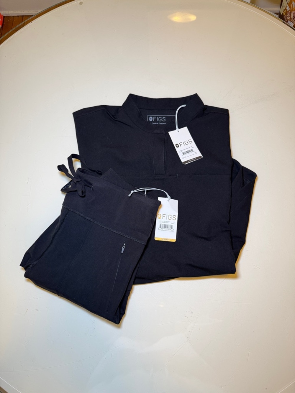 FIGS Black Scrub Leggings Set
